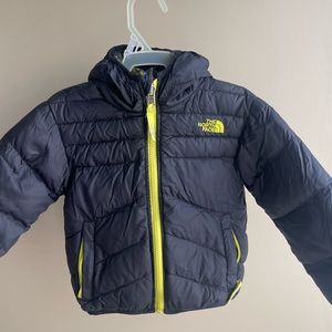 The North Face Toddler Puffer Reversible Black Coat Size 2T